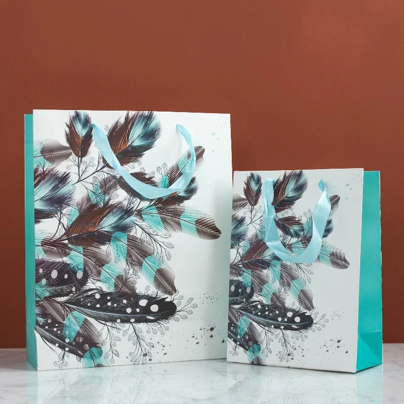 Mint Green Feathers Gift Bag (Set of 4)