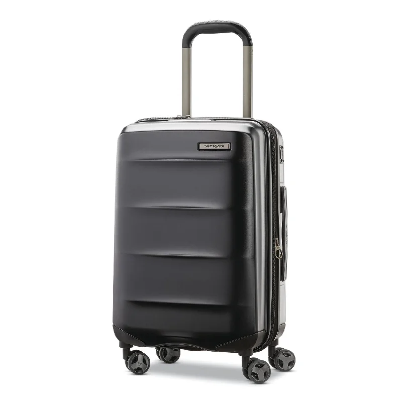 Samsonite Octiv 22 x 14 x 9 Carry-On Spinner