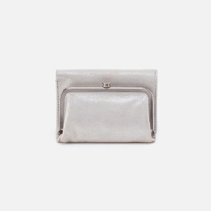 Robin Compact Wallet In Metallic Leather - Silver