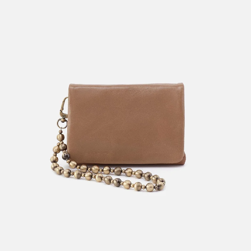 Ross Bead Wristlet In Polished Leather - Cashmere